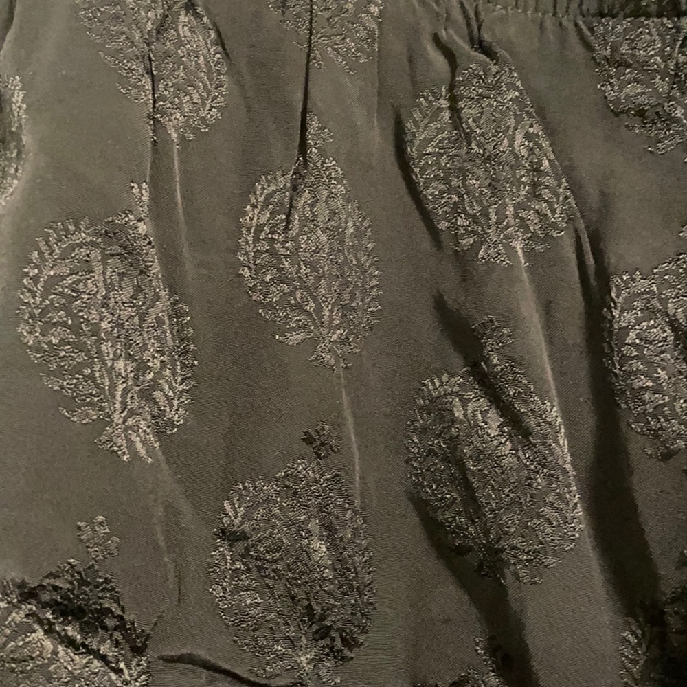 Black Patterned Loft Skirt - Picture 3 of 3